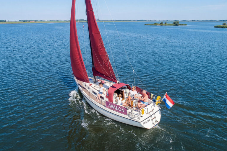 zeilen-met-gezin-ijsselmeer